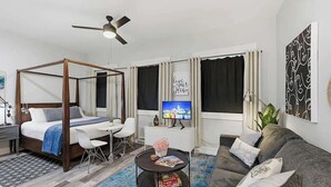 Unclassified image, 5 of 26, button - Historic OTR Loft by Findlay Market & Rhinegeist (Cincinnati)