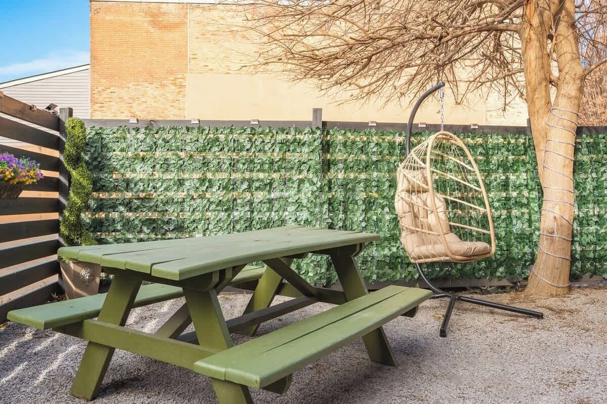 屋外ダイニングエリア