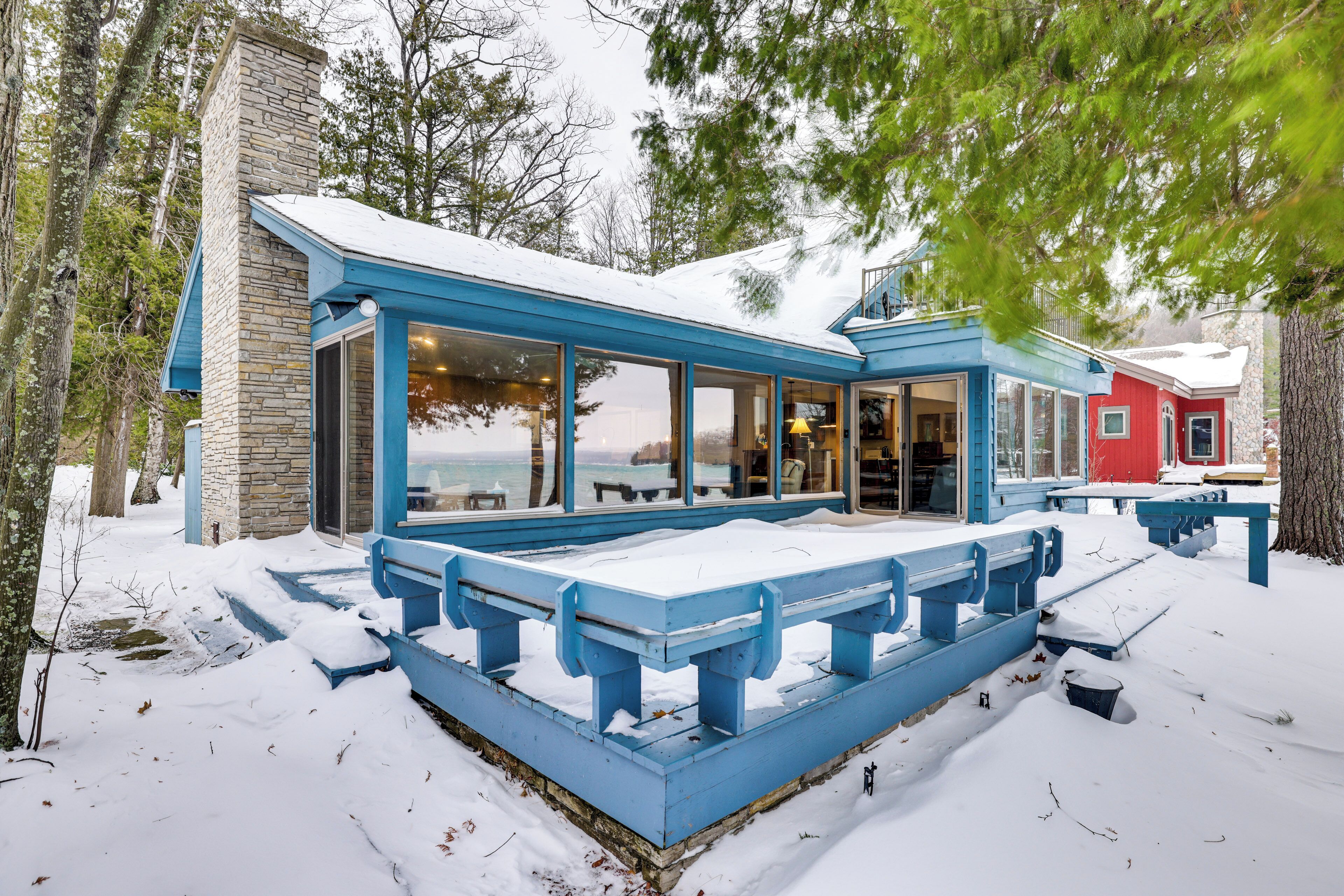 المنشأة من الخارج