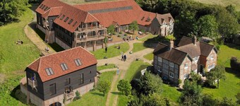 Wallace Hill Cottage - Garsington Studios - Pass the Keys