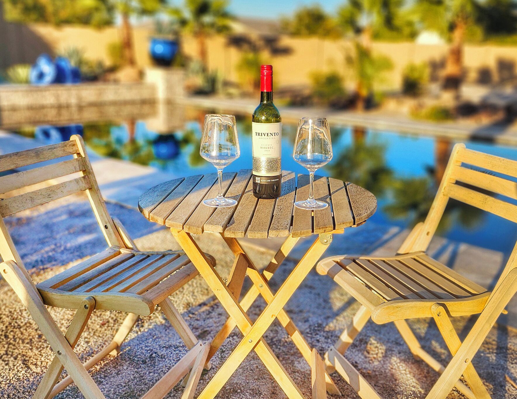 屋外ダイニングエリア