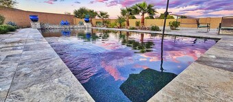 Desert Oasis Retreat, Heated Pool, Pet Friendly!