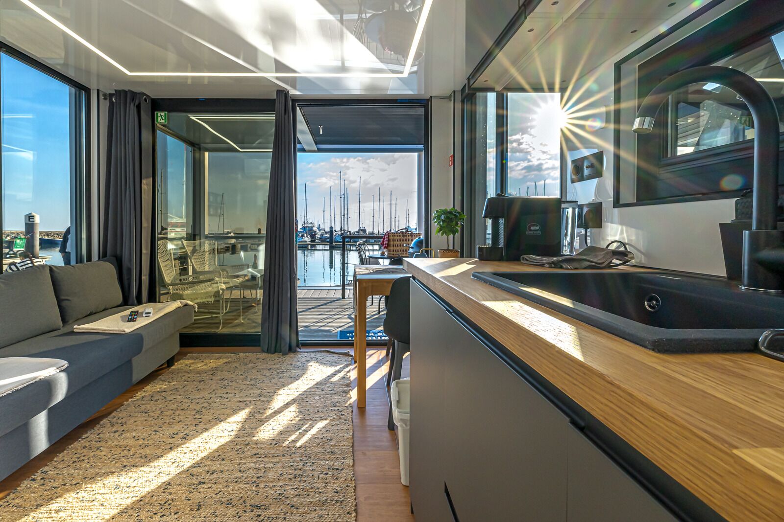 Mobile Deluxe-Unterkunft, Meerblick | Eigene Küche | Kühlschrank, Mikrowelle, Herdplatte, Geschirrspüler