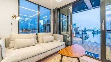 Mobile Luxury-Unterkunft, Meerblick | Wohnbereich