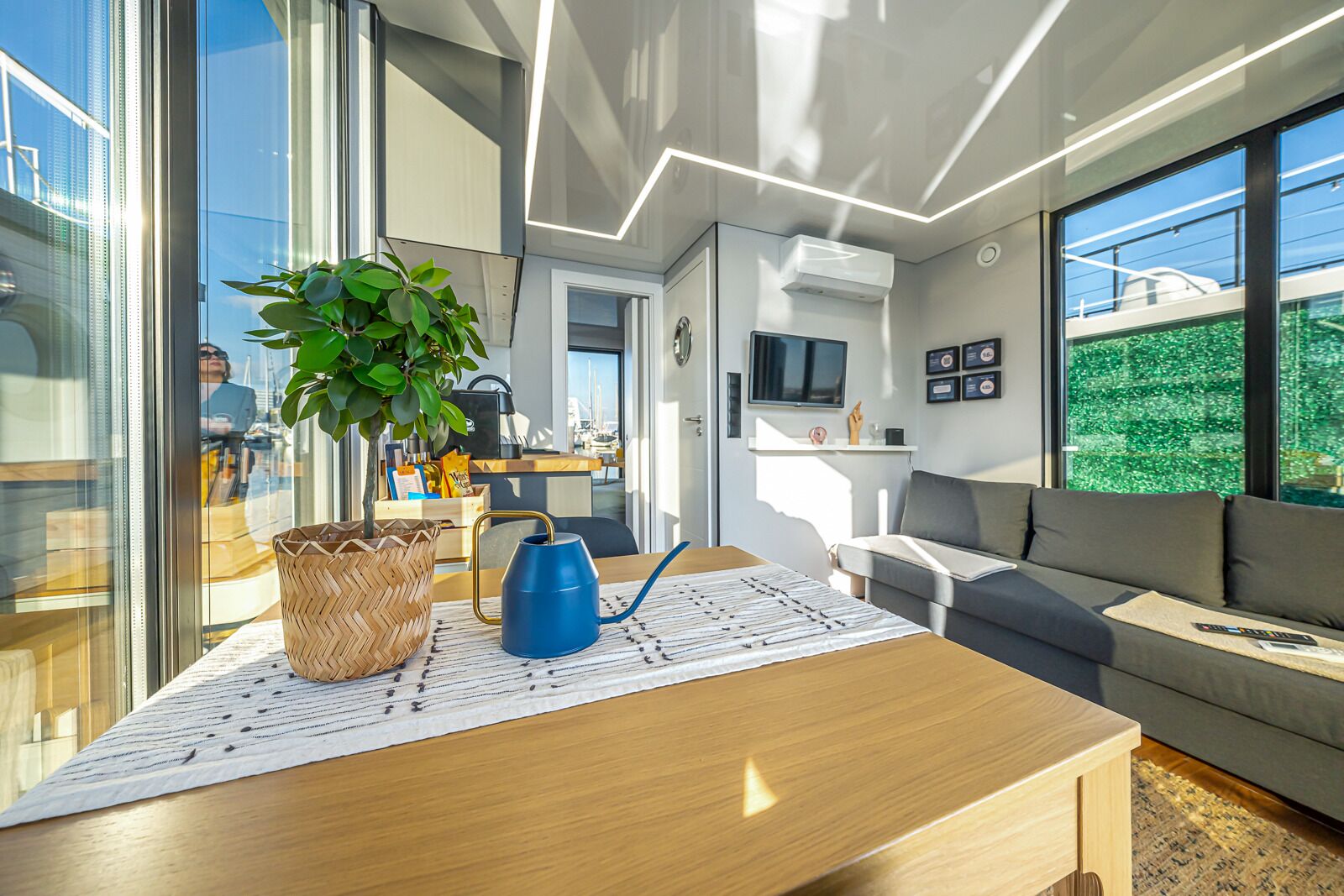 豪華行動屋, 海景 | 起居區