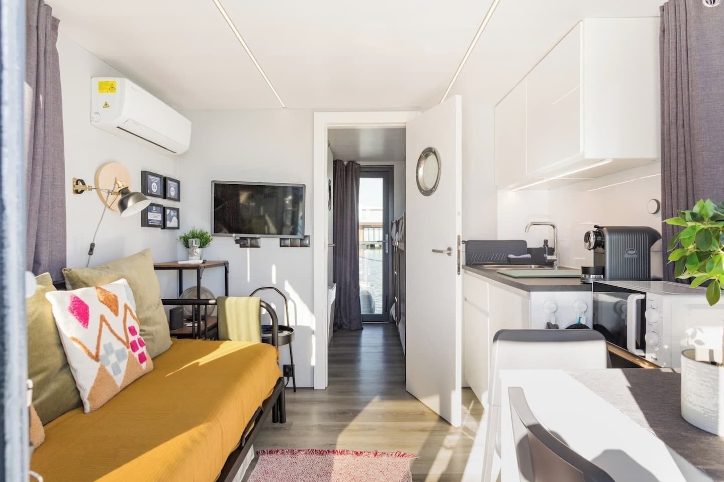 Family Mobile Home, Sea View | Ruang tamu