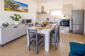 Microwave, dishwasher - Villa Mastroronzo by Villa Plus (San Vito dei Normanni)