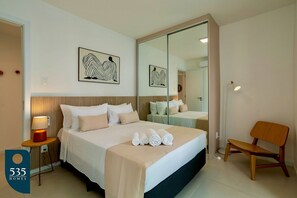 1 bedroom, iron/ironing board, Internet, bed sheets - Stay Steps from the Barra Lighthouse (Salvador)