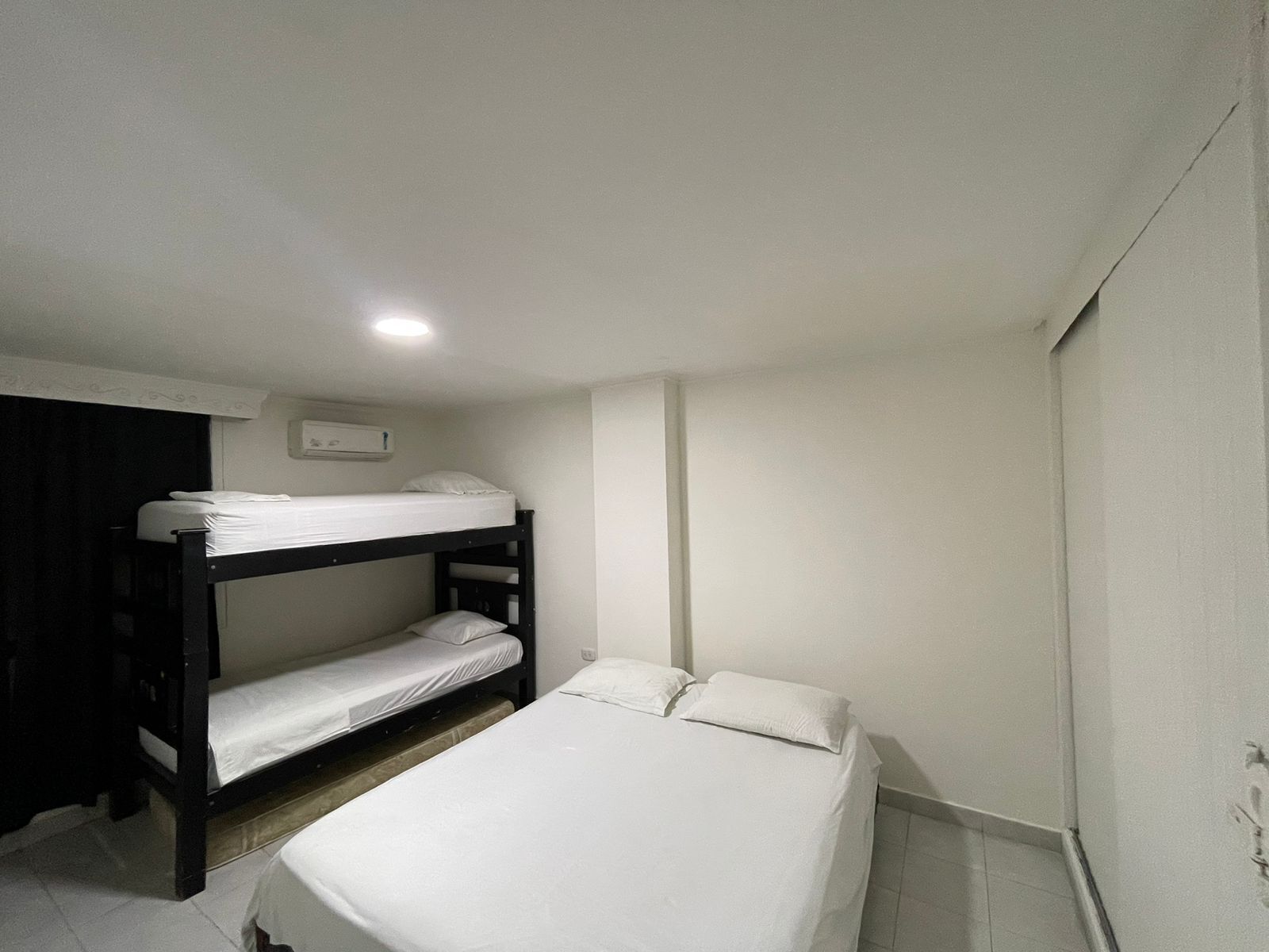 3 chambres, Wi-Fi, draps fournis