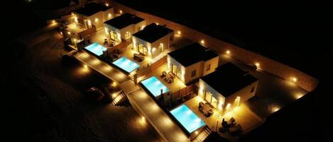 In-room safe, soundproofing, iron/ironing board, free WiFi