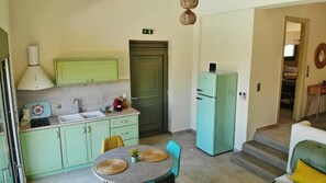 냉장고, 쿡탑, 조리 도구/접시/주방 기구