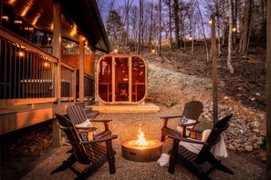 Property grounds - Romantic + Luxury Cabin • Hot tub, views and more! (Sevierville)