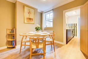 تناول الطعام