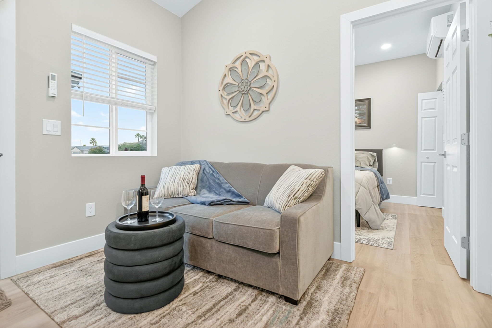Monthly Rental Oasis  Near Hospitals, Speedway Commerce Center, Summerlin & Nlv - Las Vegas, NV