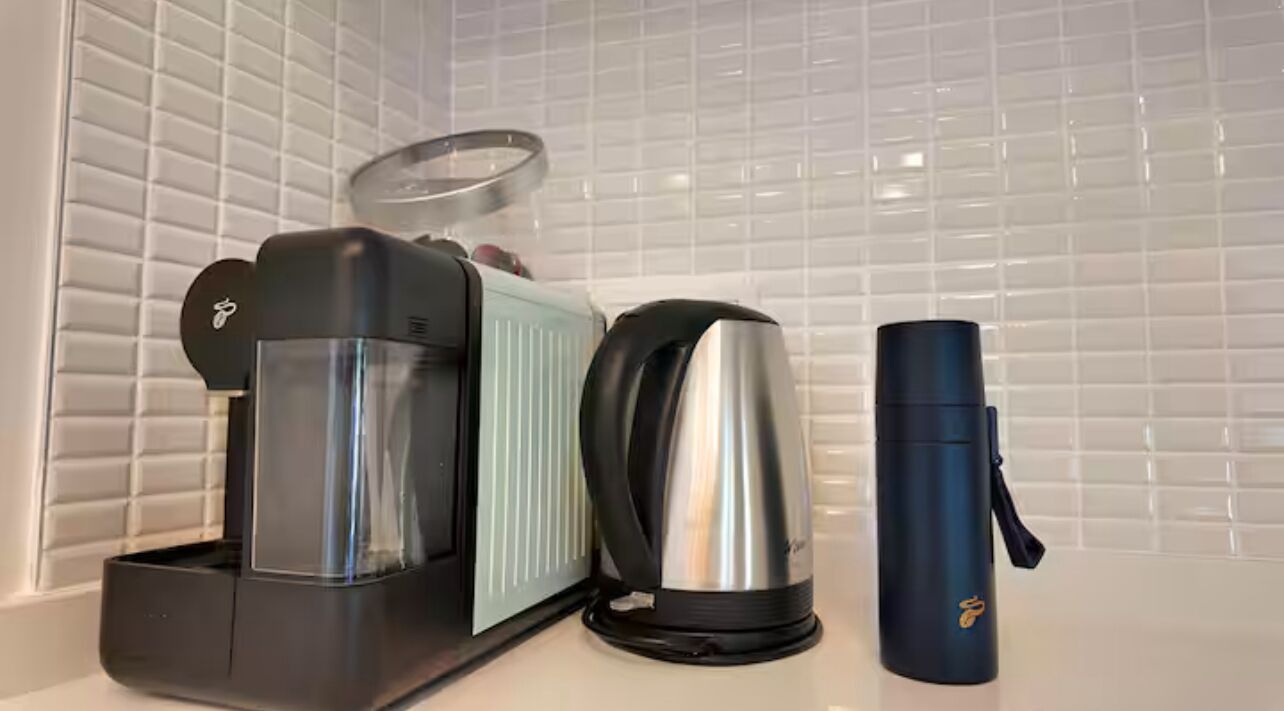 Kaffee und/oder Kaffeemaschine