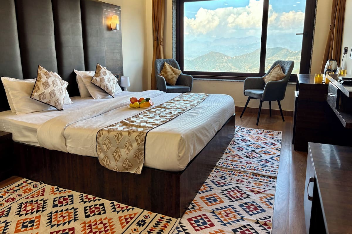 Double Room, Mountain View | Soundproofing, free WiFi