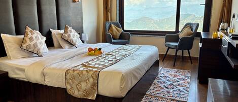 Soundproofing, free WiFi