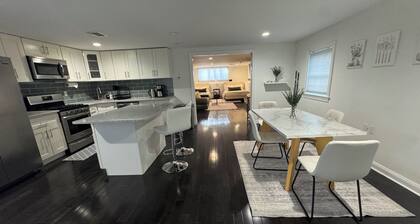 Warm & Modern 1-Bedroom Retreat Near NYC, Greenwich & Rye, Sleeps 4