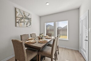 Dining - Luxurious 4-Bed Home with Pool Table & Nearby Pool (Krugerville)