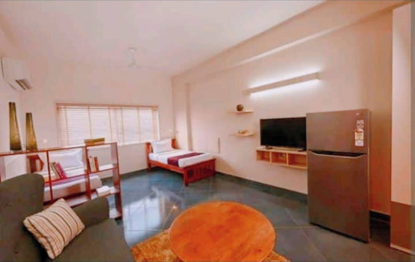 Deluxe Double Room, City View | Desk, laptop workspace, free WiFi