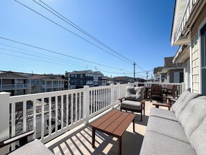 Property grounds - 4BR/3BA Beach Home w/ Rooftop Deck & Outdoor Living (Ocean City)