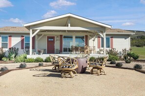 Outdoor dining - Convenient Country Living, New Home on Acreage (San Luis Obispo)