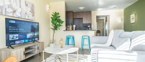 Téléviseur, bureau