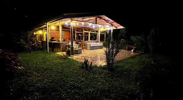 Property grounds - 2 bedroom cabin off grid, 100 acres in Tayutic, Turrialba The Sloth Bar at TMR (Platanillo)