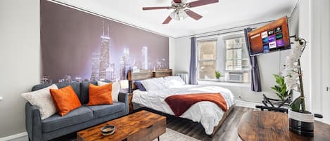 Iron/ironing board, WiFi, bed sheets