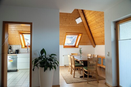 Spacious 3-bedroom apartment, Walk to Lakes, Transit & On-Site German Dining