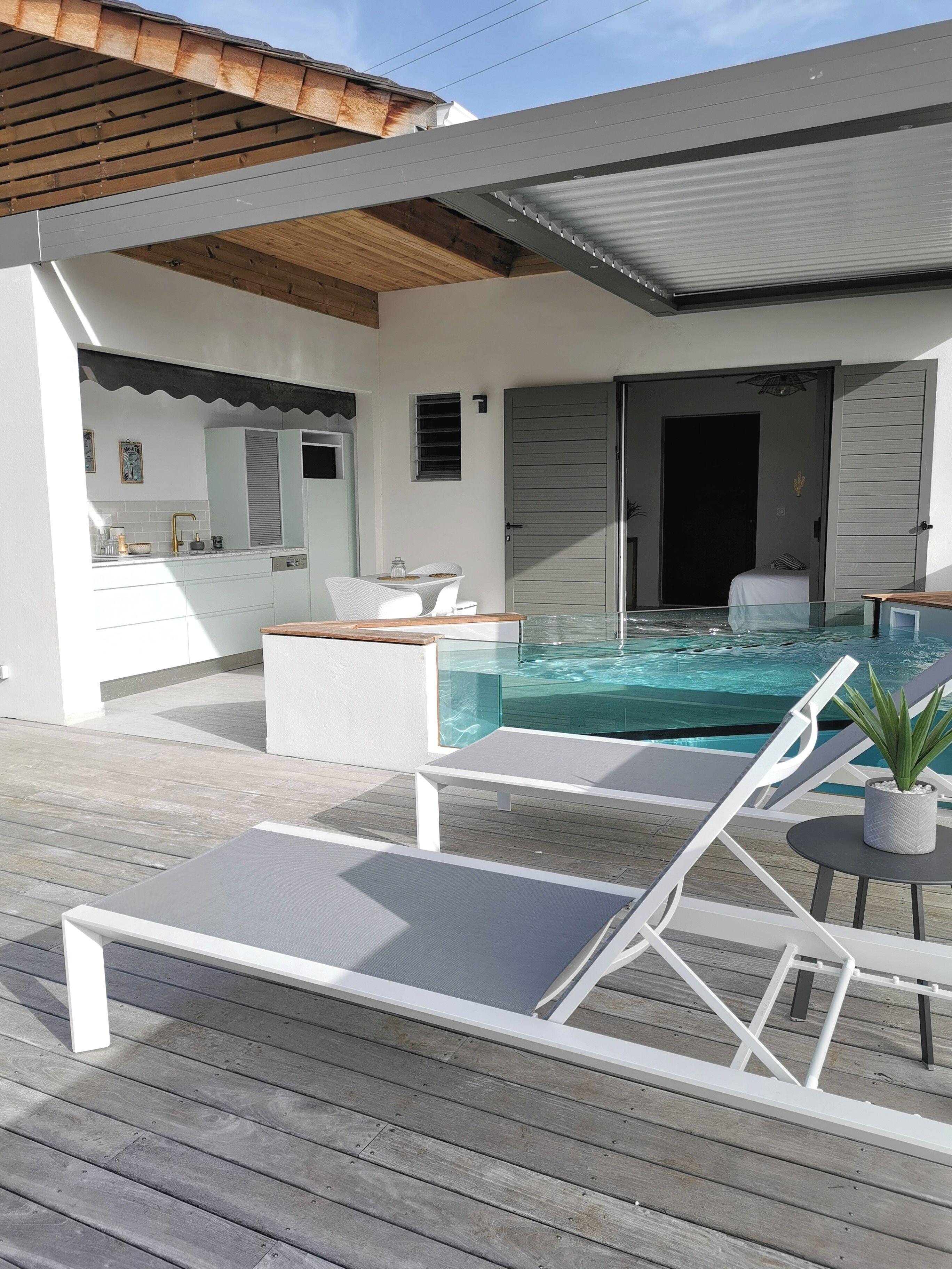 Panoramic Studio with private pool | Terrasse/Patio