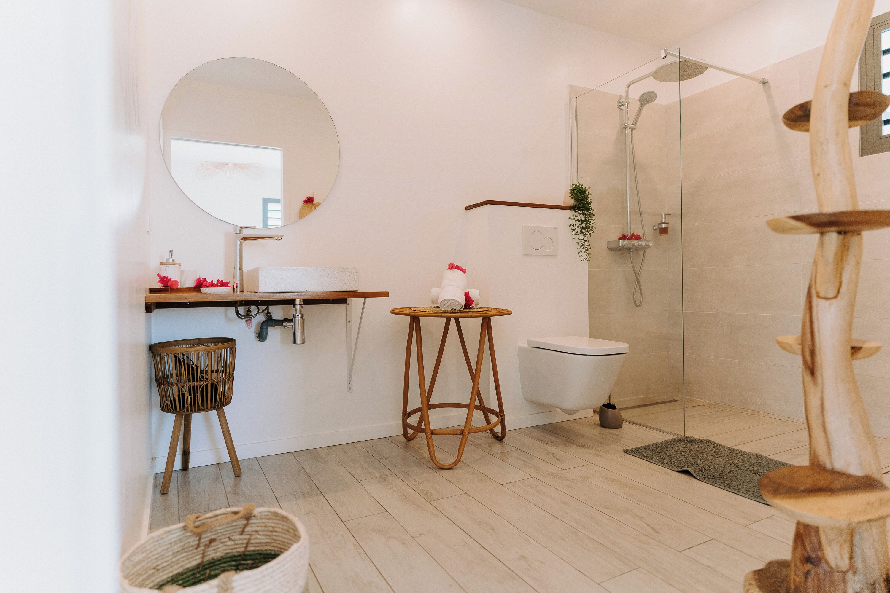 Accessible Apartment with private pool | Bathroom | Bathrobes