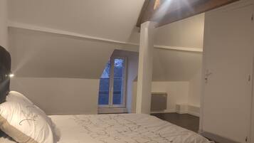 Reiseseng for barn og wi-fi (inkludert)