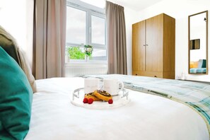 2 Schlafzimmer, Bügeleisen/Bügelbrett, Internetzugang, Bettwäsche