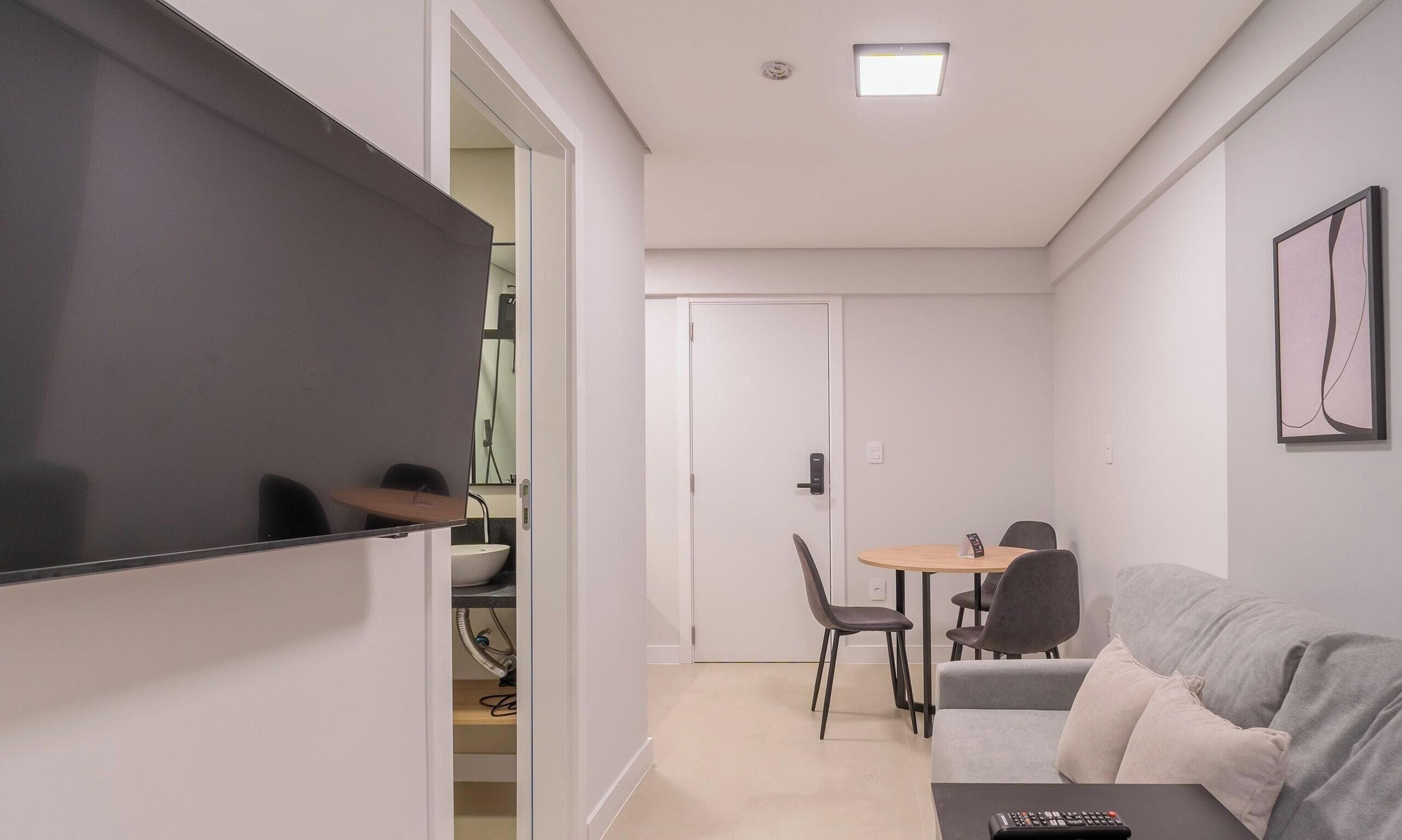 Basic Apartment | Living area