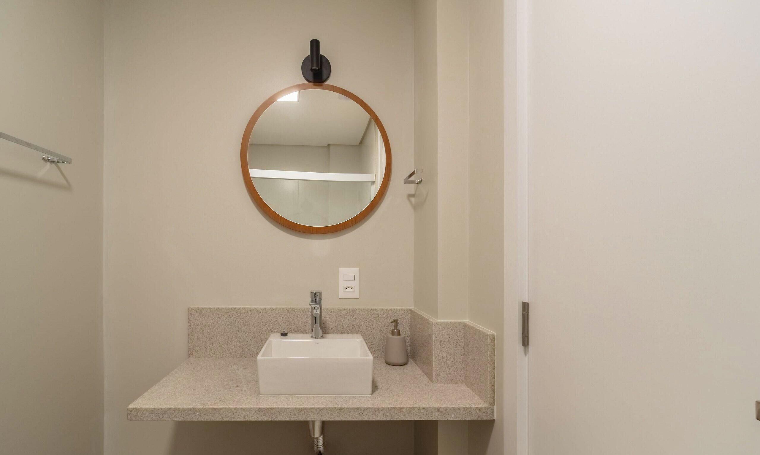 Apartamento básico | Banheiro