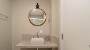 Apartamento básico | Banheiro