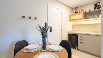 Apartment | Dining