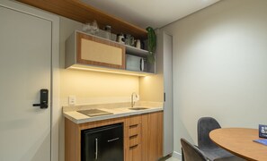 Apartment | Private kitchen - Modern Studios 2 km From Praia do Rosa - Rsos (Imbituba)
