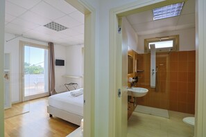 WiFi, bed sheets - Boomerang Home 3 - in the 4* Boomerang Village - 2 min from the Salina dei Monaci (Puglia)