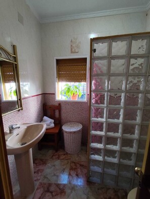 Bathroom - Casa en Conil centro con terraza (Conil de la Frontera)