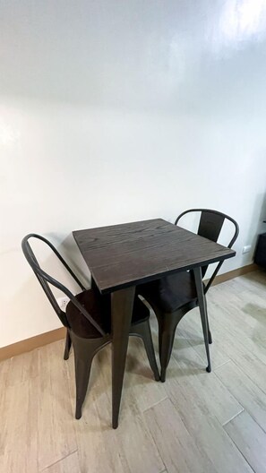 تناول الطعام