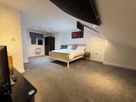 Comfort Quadruple Room | Free WiFi