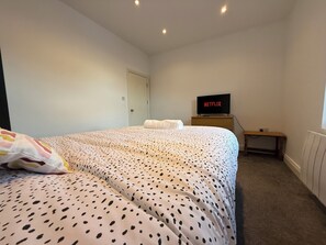 Deluxe Double Room - Bel Palace (Croydon)