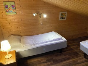 Standard Cabin, Non Smoking, Garden View | Blackout drapes, free WiFi - Madam Blås mysiga stugor (Nossebro)