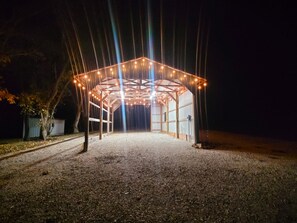 Property grounds - Bohío Retreat - Cabin and Creek View on 42 Acres (Steelville)