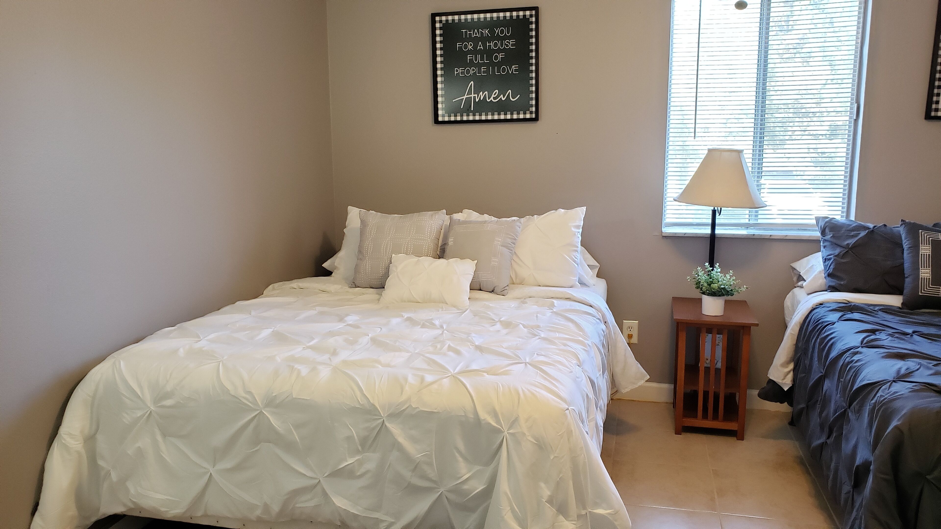 熨斗/熨衣板、WiFi、床单