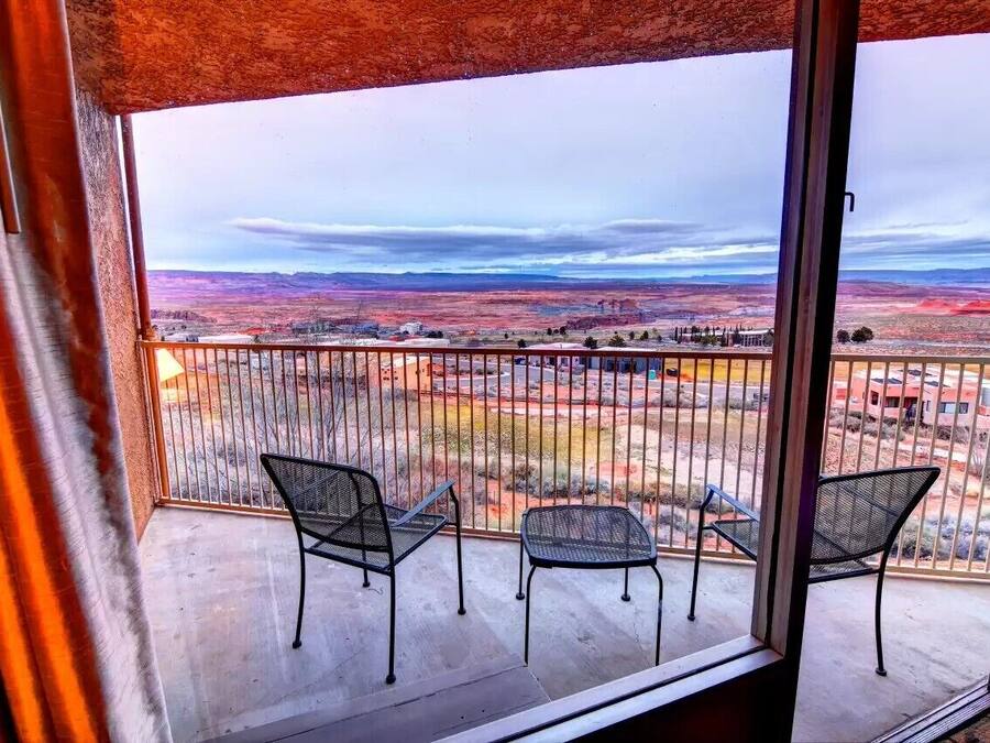 Escrivaninha, Wi-Fi de cortesia