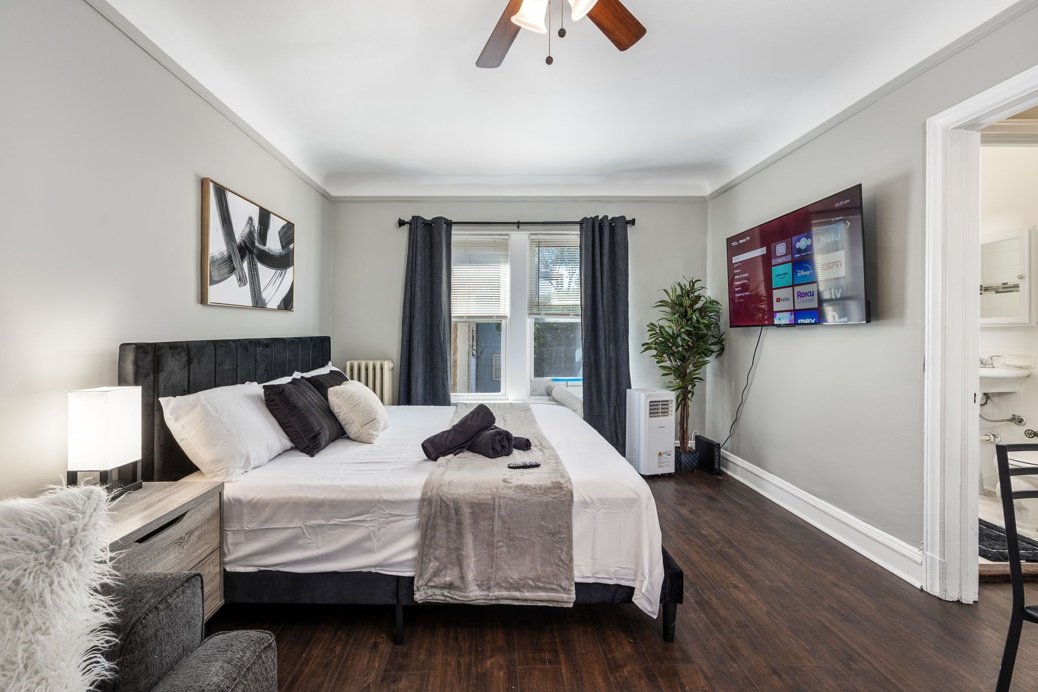 Iron/ironing board, WiFi, bed sheets