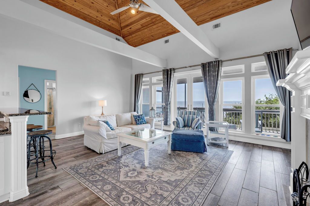 Deluxe House, Balcony, Beach View | Living area